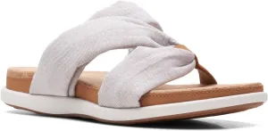Clarks Women's Eliza Skip Slide Sandal