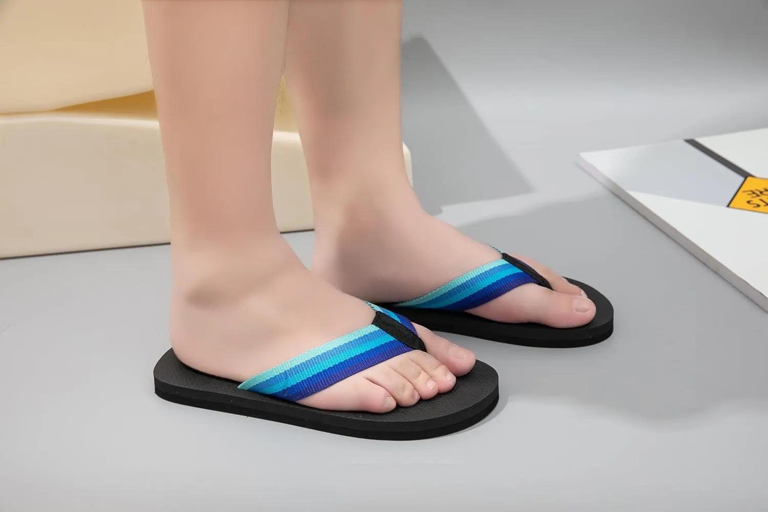 Creative Flip Flops - Funny Beach Sandals with Hidden Design - Quick-Dry Slides for Men - Novelty Gag Gift
