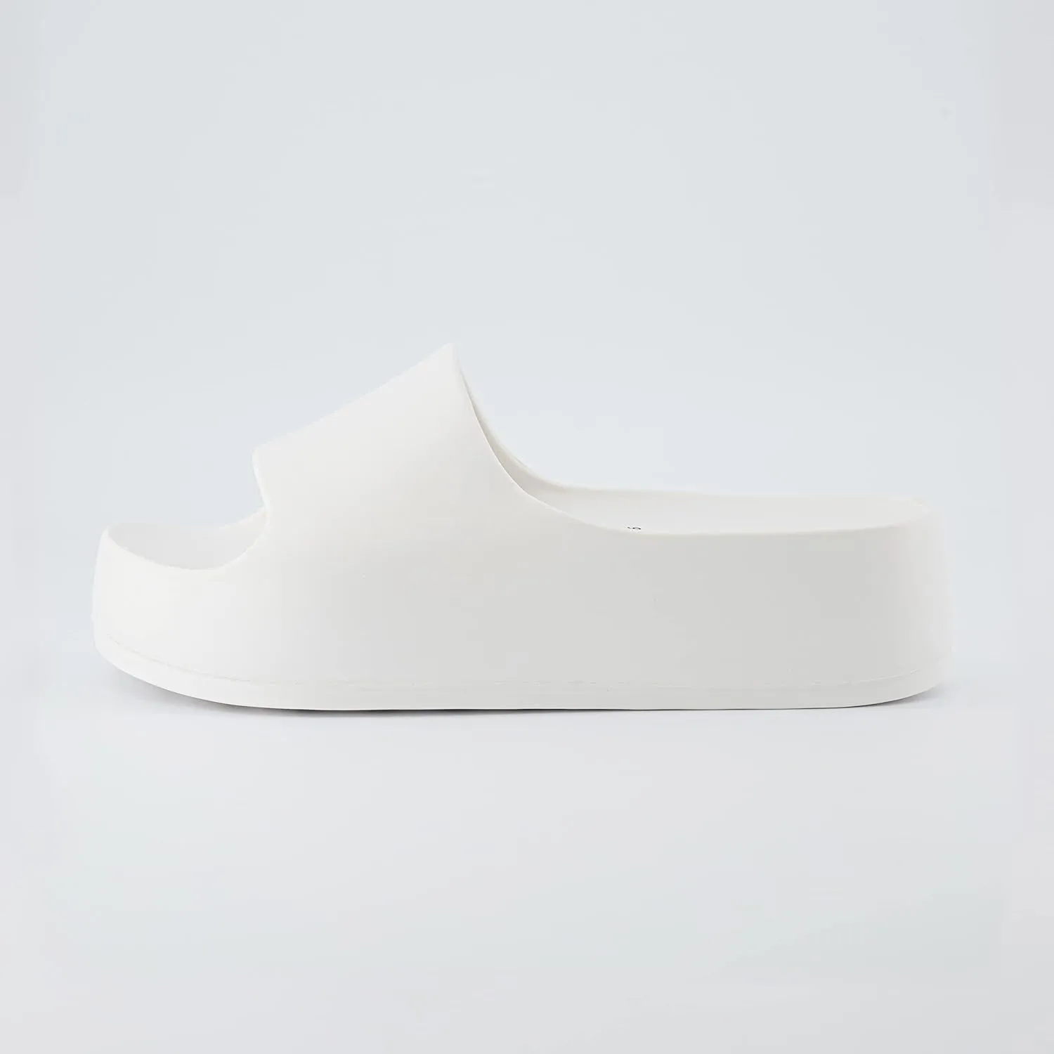 CUSHIONAIRE Women's Ninja platform slide sandal with  Comfort
