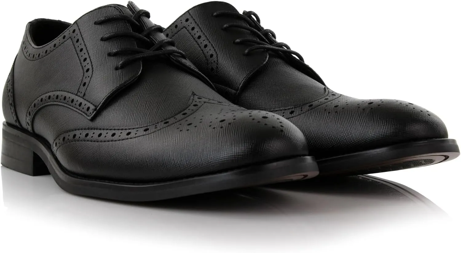 Ferro Aldo Arthur MFA139001D Mens Wingtip Two Tone Oxford Black and White Spectator Dress Shoes