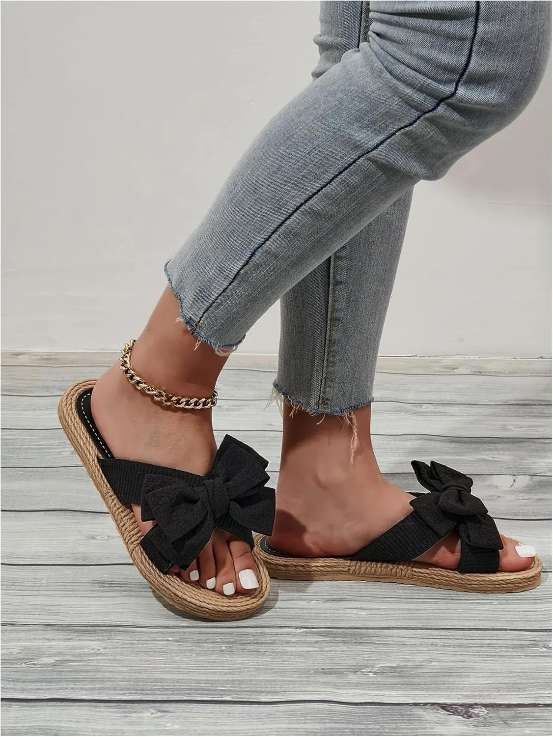 GORGLITTER Women's Boho Bow Flat Sandals Cut Out Open Toe Slip on Summer Slide Sandal