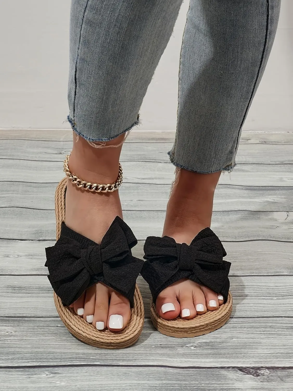 GORGLITTER Women's Boho Bow Flat Sandals Cut Out Open Toe Slip on Summer Slide Sandal