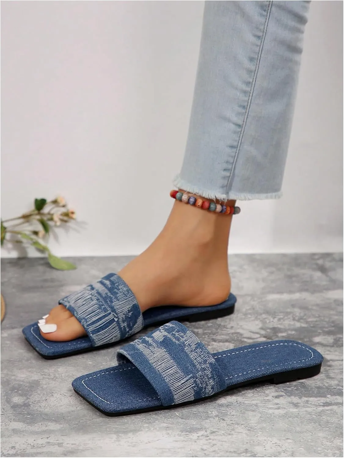 GORGLITTER Women's Denim Flat Sandals Raw Trim Jean Sandals Fashion Checkered Pattern Slide Sandals