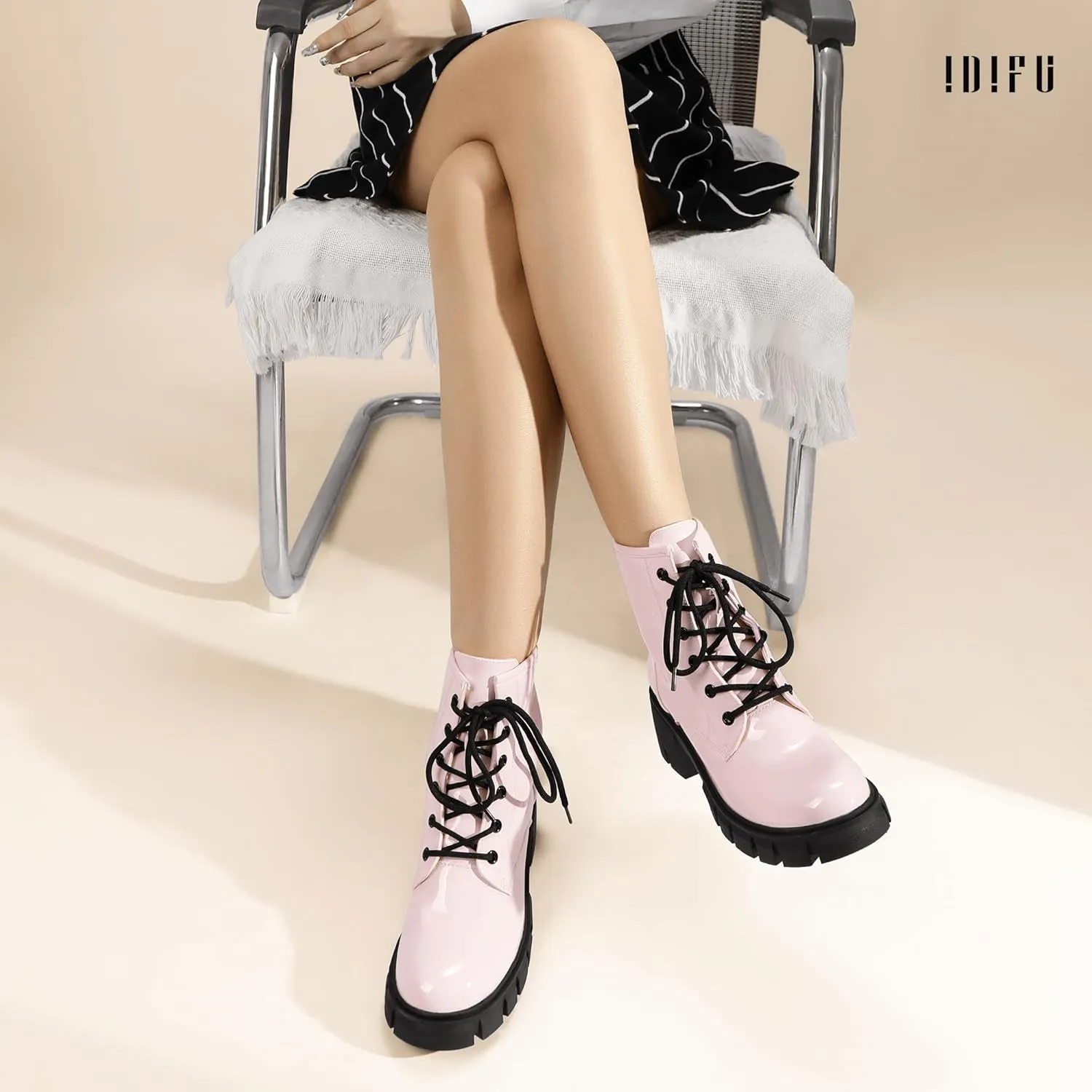 IDIFU IN2 Combat Boots Womens Ankle Boots Low Block Heel Fashion Chunky Short Platform Dress Boots for Women Round Toe Lace Up Boots Ladies Comfortable Cute Stylish Casual Work Lug Sole Booties