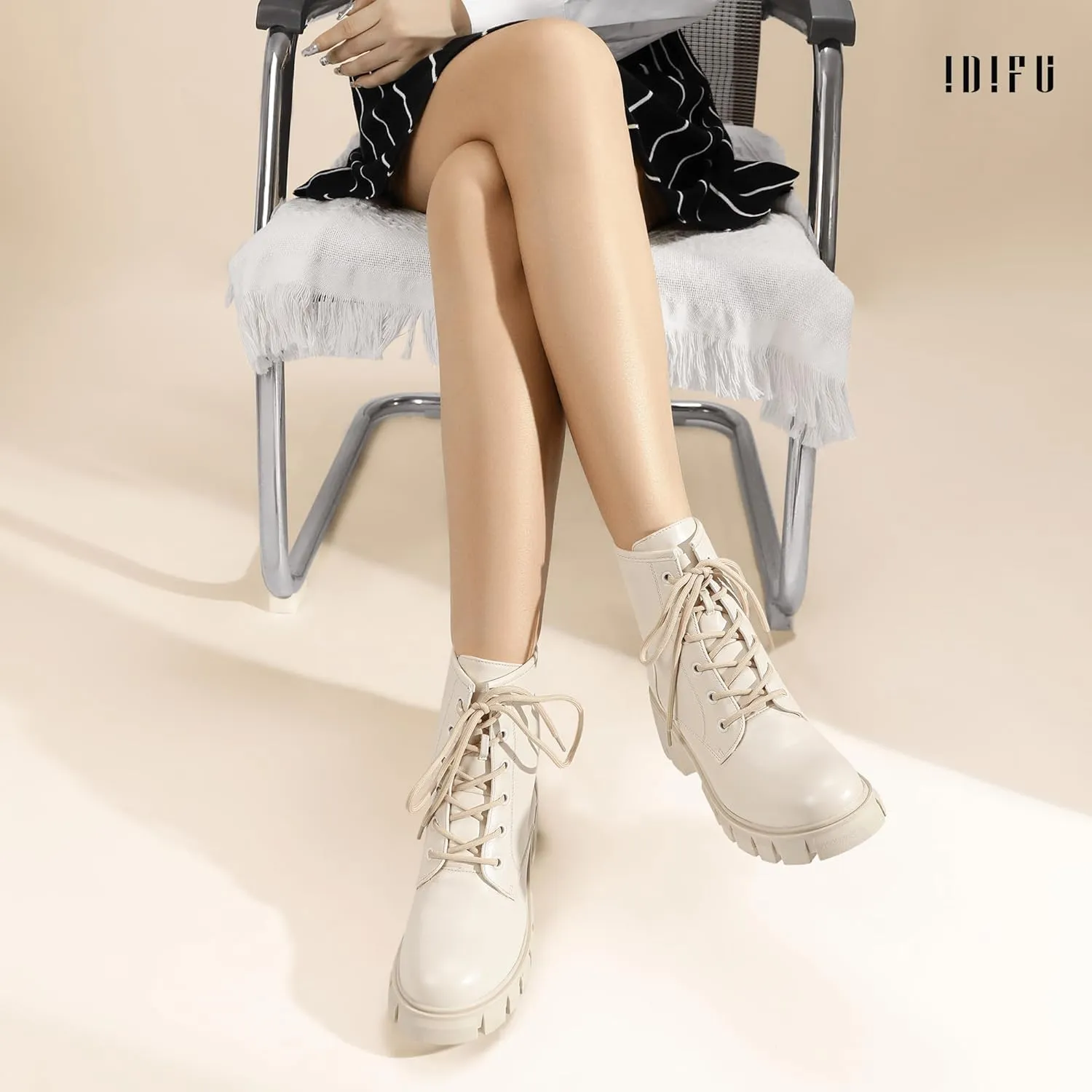 IDIFU IN2 Combat Boots Womens Ankle Boots Low Block Heel Fashion Chunky Short Platform Dress Boots for Women Round Toe Lace Up Boots Ladies Comfortable Cute Stylish Casual Work Lug Sole Booties