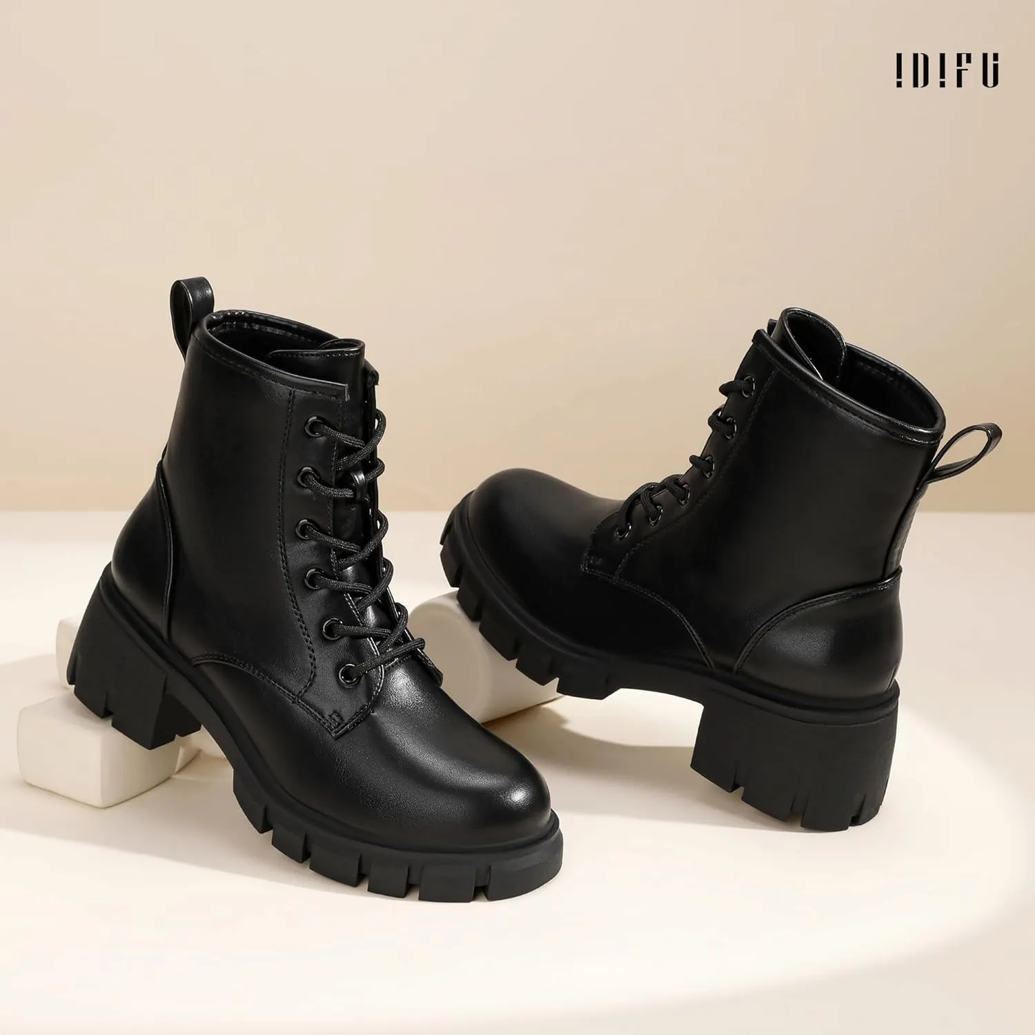 IDIFU IN2 Combat Boots Womens Ankle Boots Low Block Heel Fashion Chunky Short Platform Dress Boots for Women Round Toe Lace Up Boots Ladies Comfortable Cute Stylish Casual Work Lug Sole Booties