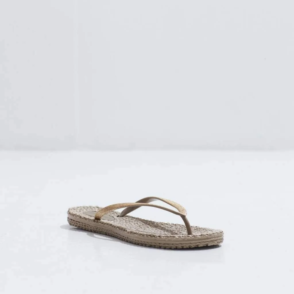 ILSE JACOBSEN Women's Cheerful 01 Flip Flop