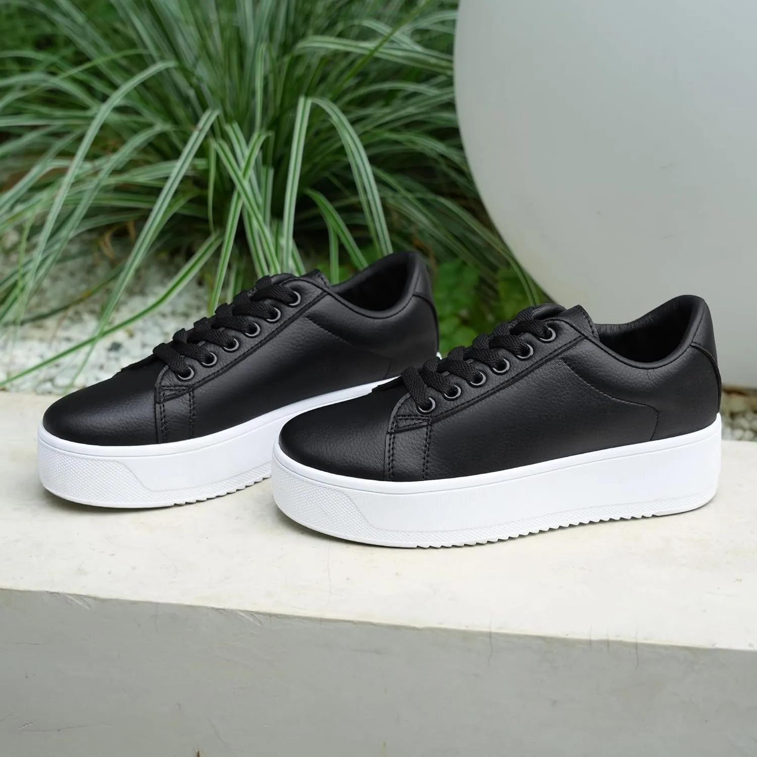 JABASIC Women Fashion Sneakers Low-top Lace-Up Stylish Walking Shoes Comfort Platform Sneakers