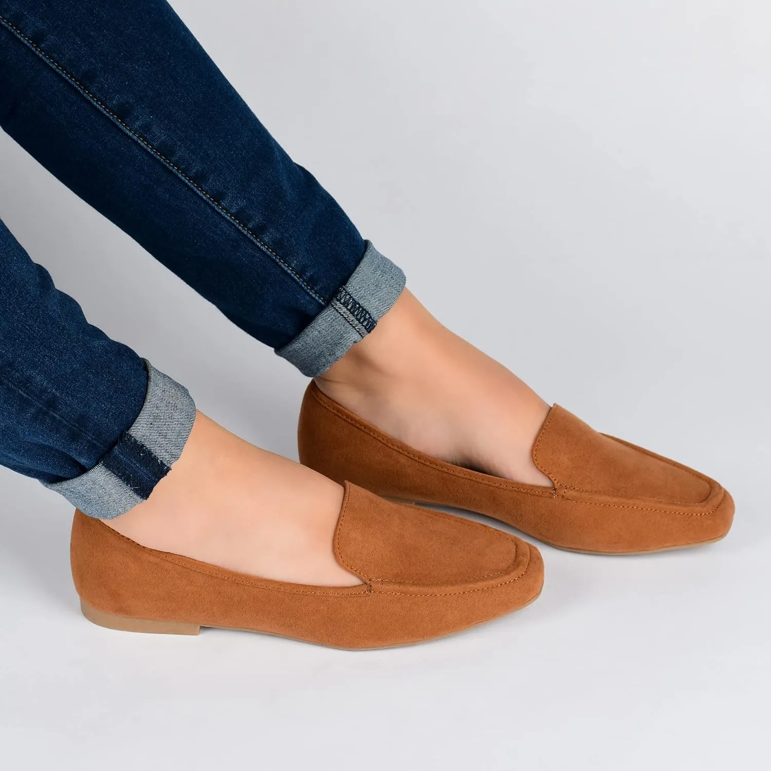 Journee Collection Women's Tullie Loafer Flat
