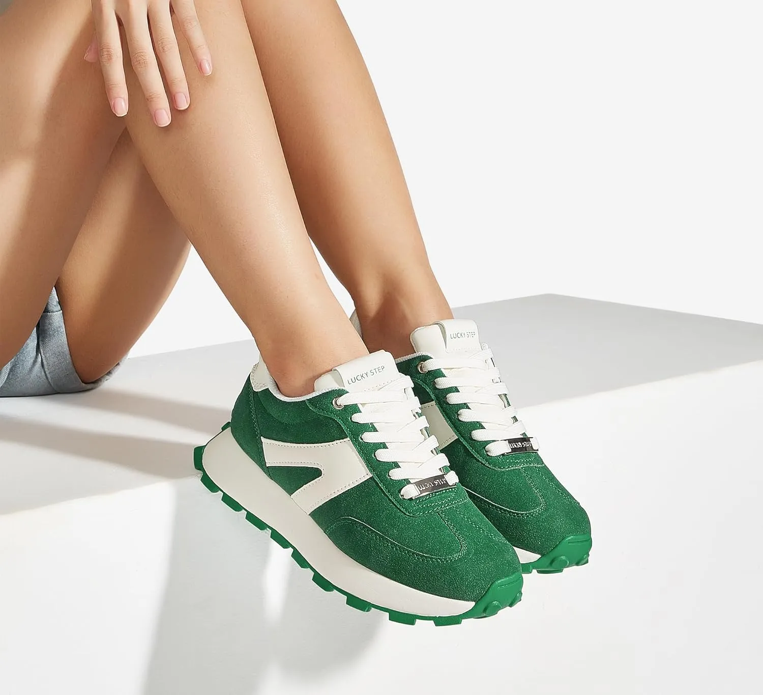 LUCKY STEP Women's Platform Fashion Sneakers Retro Classic Trainers Casual Lace-up Stylish Tennis Running Walking Shoes