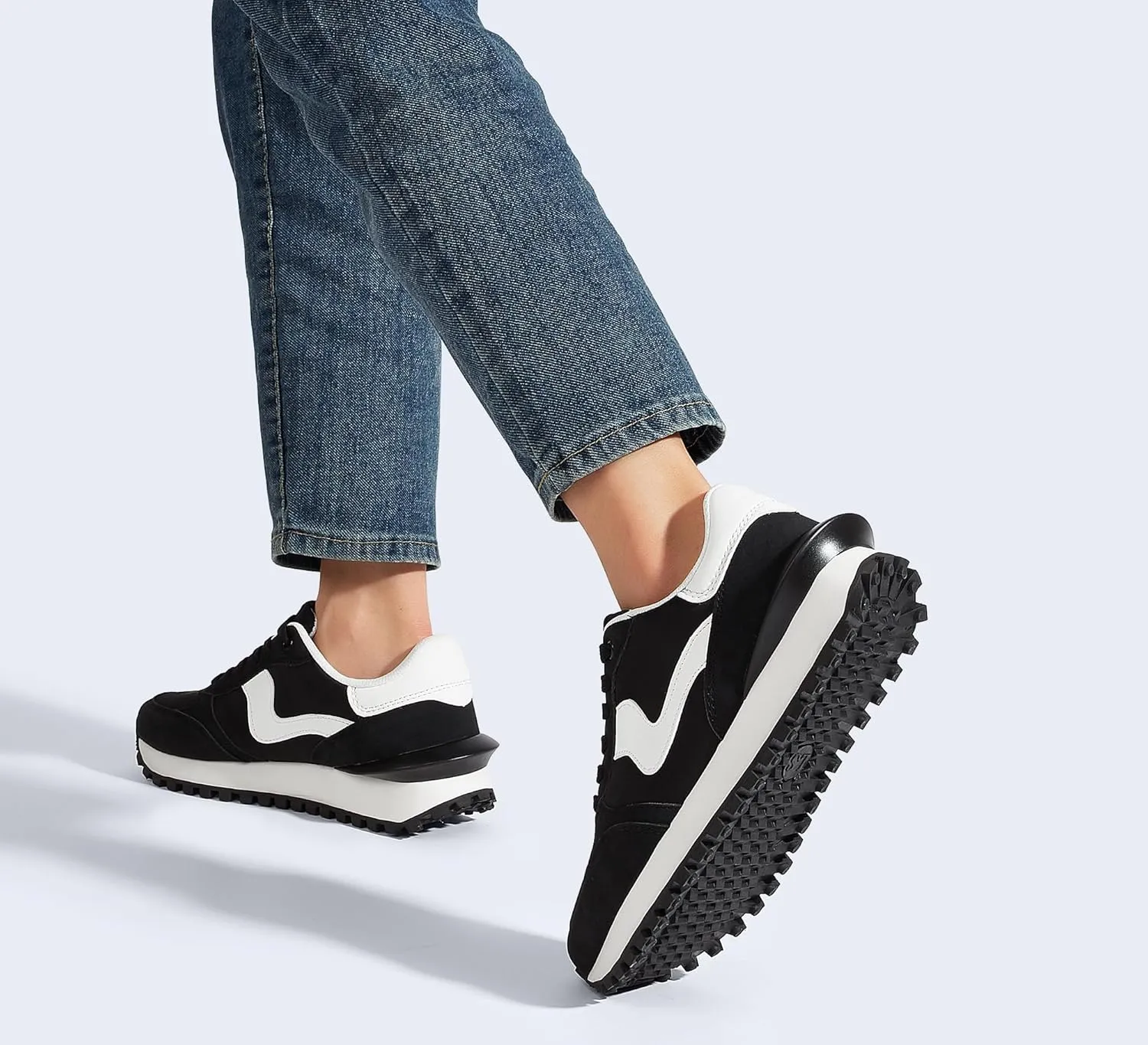 LUCKY STEP Women's Platform Fashion Sneakers Tennis Retro Walking Casual Trainers Stylish Durable Deluxe Skate Running Shoes
