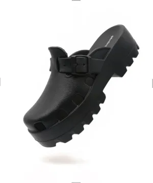 Meetinspace Platform Clogs for Women Stylish Mules Clogs with Thick Sole Quick Drying Comfortable Slip On Sandals with Adjustable Strap