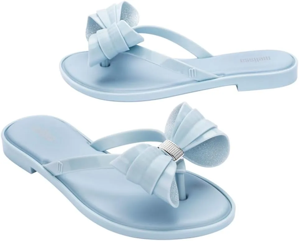 Melissa Slim V Women's Flip Flops- Jelly Flip Flops for Women, Slip on Women's Sandals, Women's Summer Fashion, Adult Jellies
