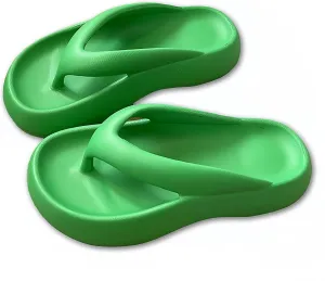 Non-Slip Cloud Flip Flops for Men Women Thick and Lightweight Bottom Beach Slides Pillow Soft Slides Sandals Cushion Beach Flip Flops EVA Comfy Bath Spa Walking Sandals
