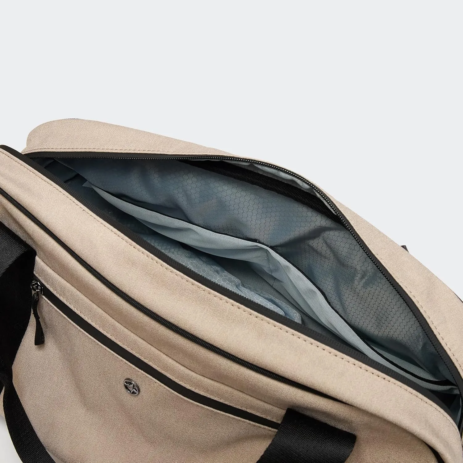 Pander 28L Large Gym Duffle Bag with Shoe Compartment, Fit for Travel, Weekend, Sports, Workout, Overnight.(Raw Linen)