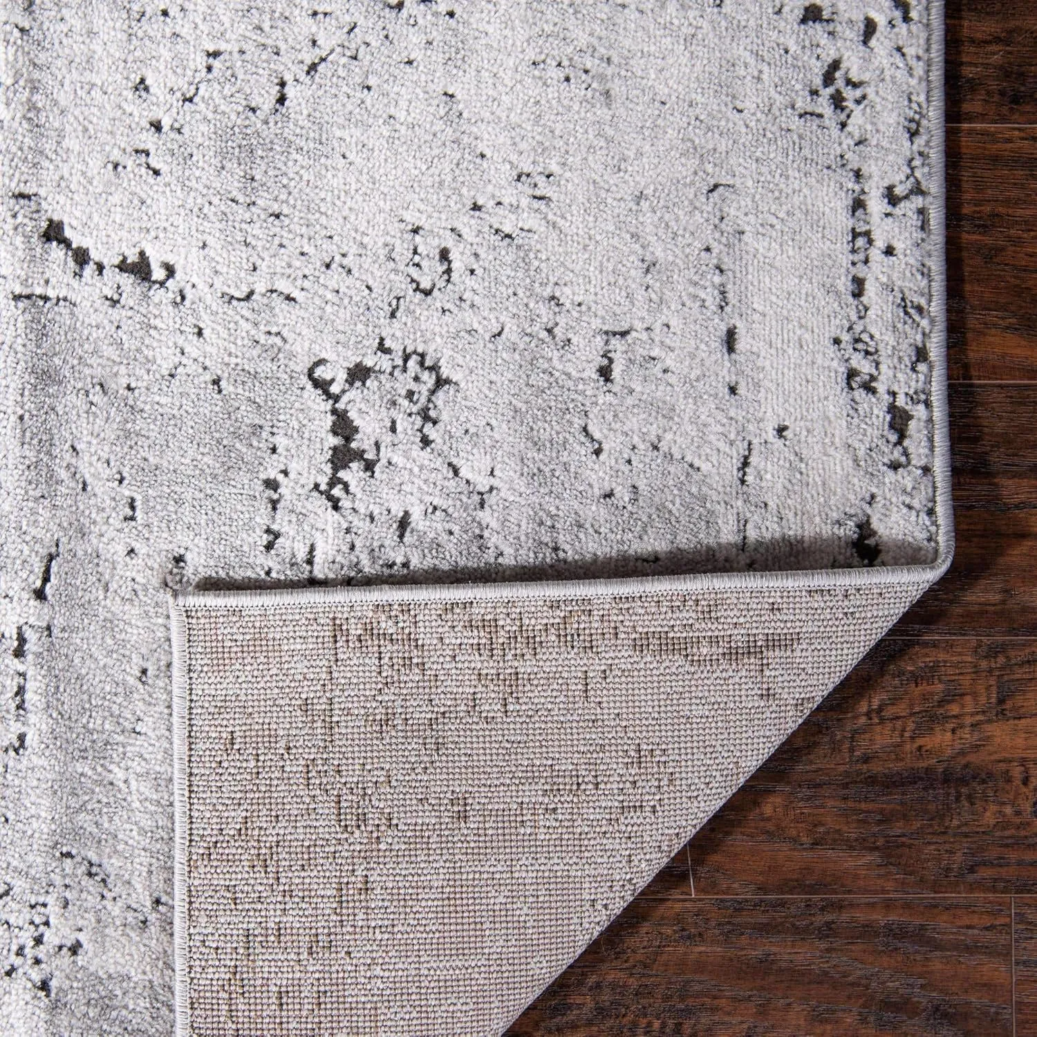 Rugs.com Leipzig Collection Runner Rug – 6 Ft Runner Grey Low-Pile Rug Perfect for Hallways, Entryways