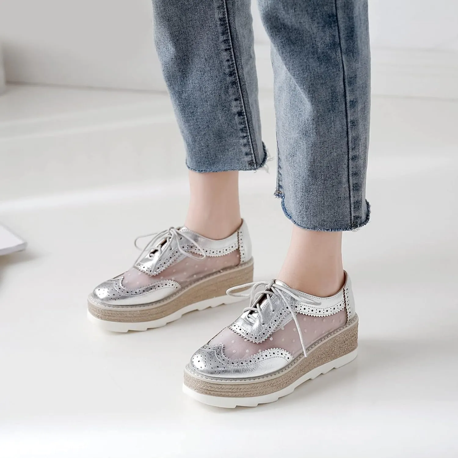SHEMEE Women's Platform Patent Leather Lace Up Oxfords Pumps Vintage Wingtip Mid Heels Round Toe Brogues Flat Dress Shoes