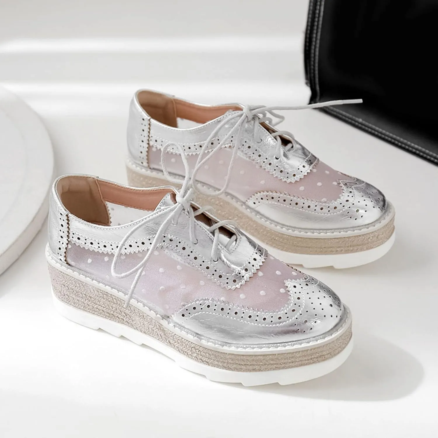 SHEMEE Women's Platform Patent Leather Lace Up Oxfords Pumps Vintage Wingtip Mid Heels Round Toe Brogues Flat Dress Shoes