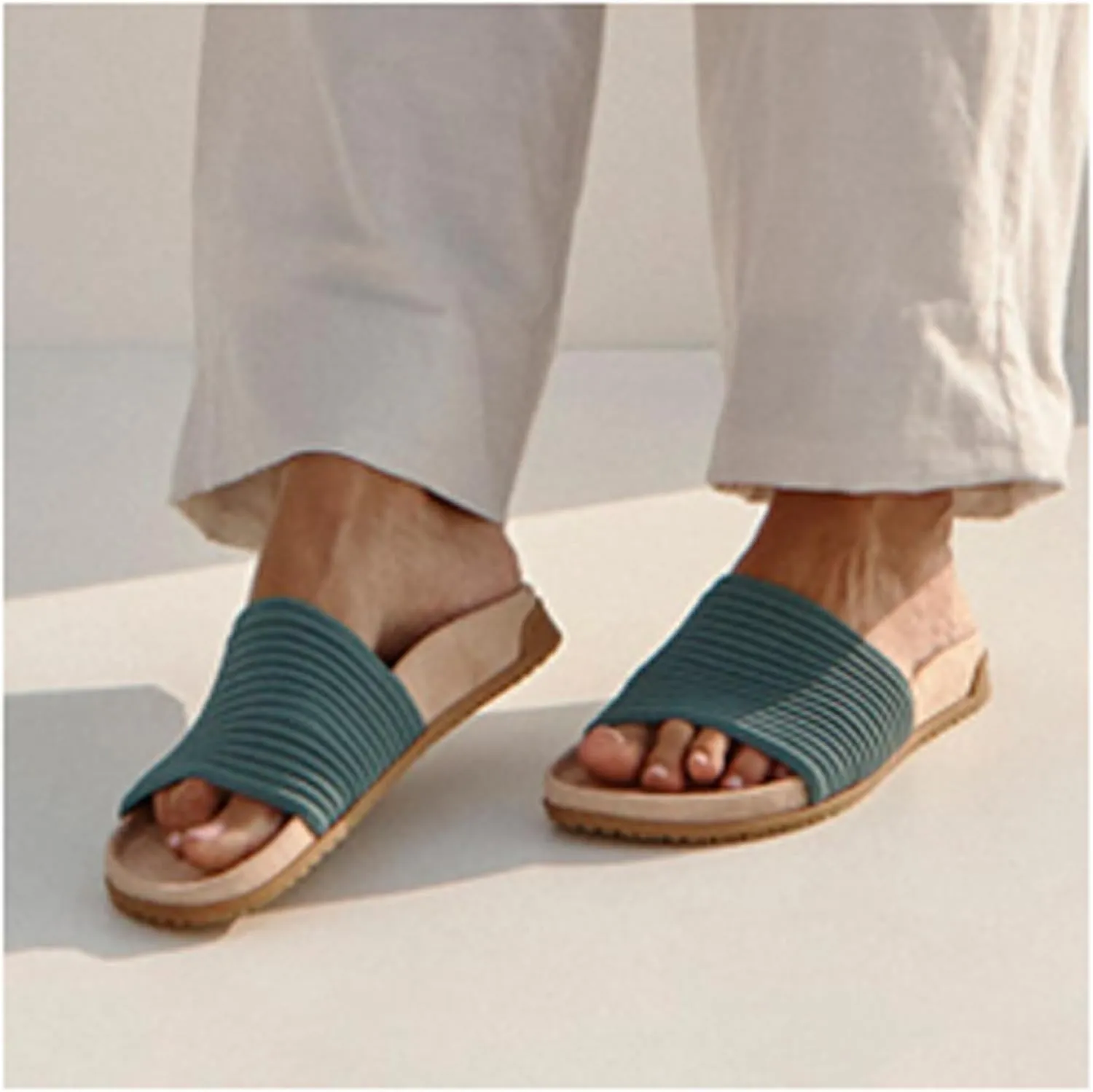 Vionic Women's Evie Knit Slide Sandal