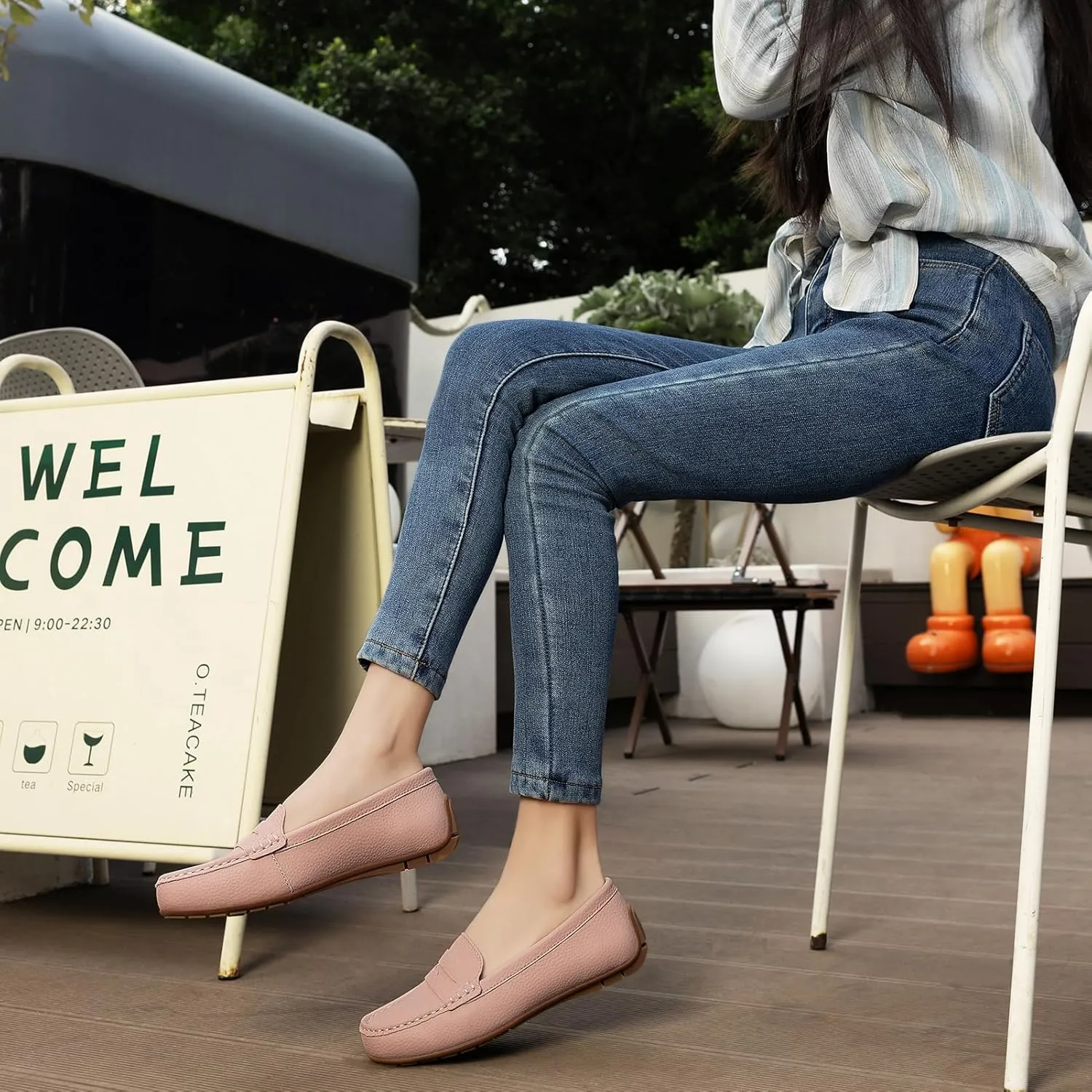 Women's Comfortable & Lightweight Leather Penny Loafers Slip-Ons Cute Business Casual Dress Shoes Work Office Flats Everyday Walking Shoes Driving Mocs for Women