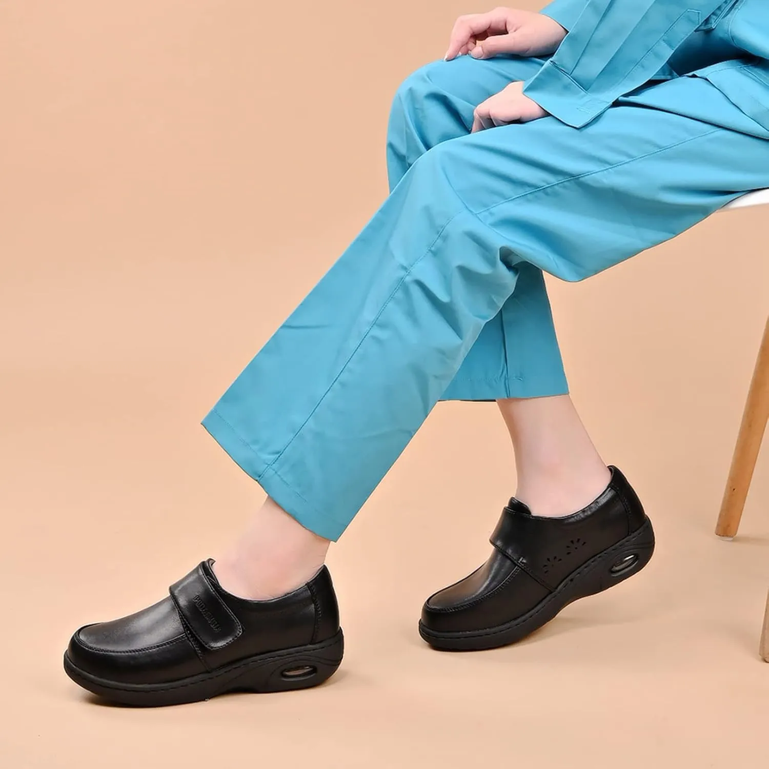 Women's Healthcare Nursing Shoes Lightweight Comfortable Nurse Shoe Footwear Restaurant Loafer Waterproof Work Shoes