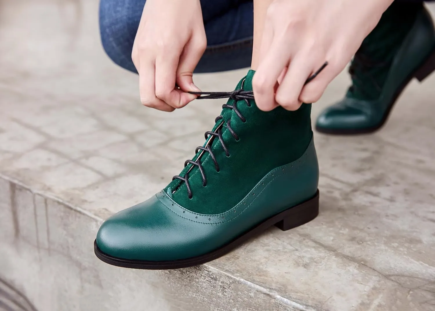 Women's Leather Ankle Boots Low Heel Oxford Flat Short Boots Perforated Lace Up Side Zipper Booties