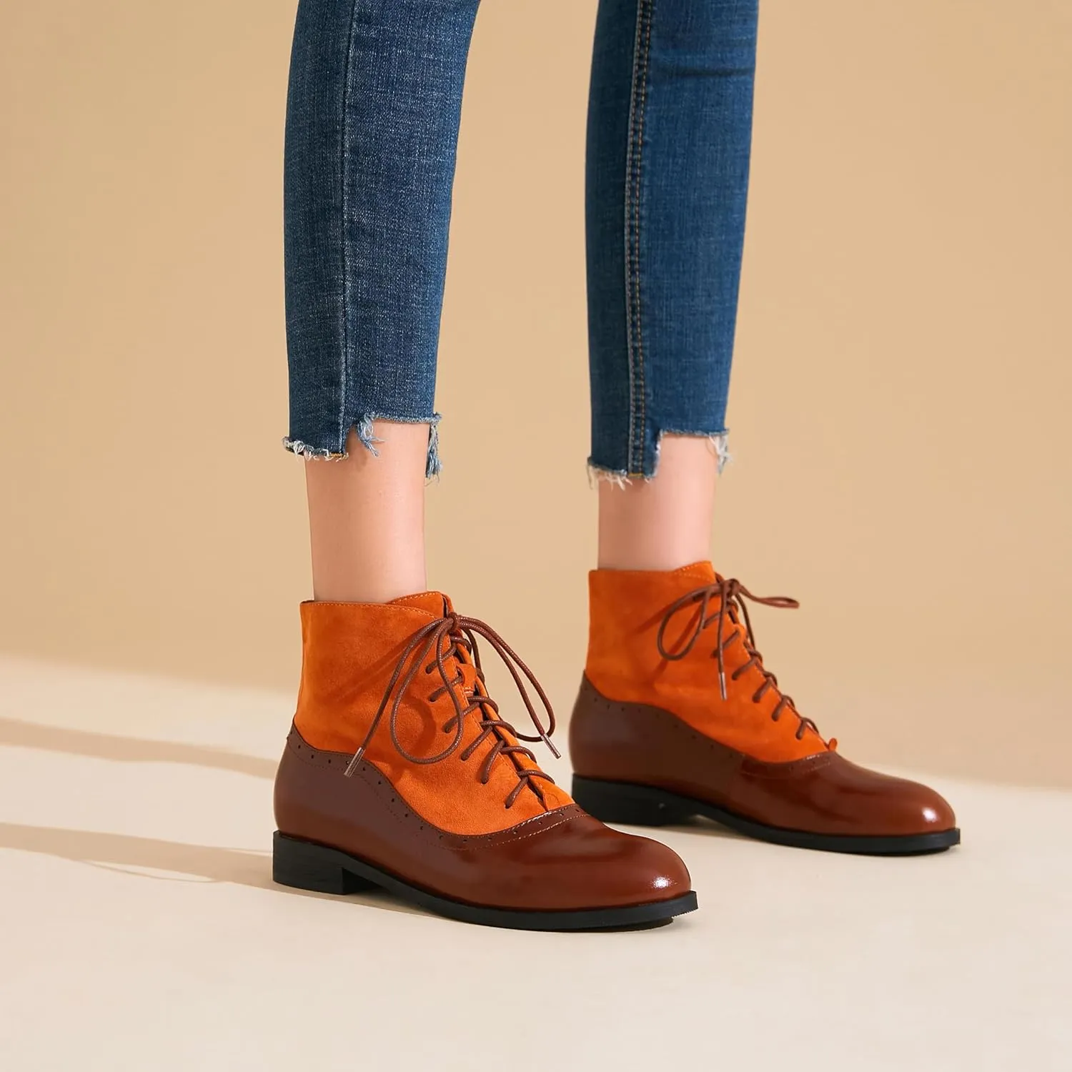 Women's Leather Ankle Boots Low Heel Oxford Flat Short Boots Perforated Lace Up Side Zipper Booties