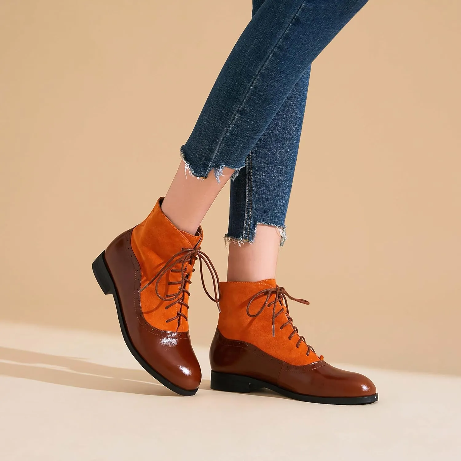 Women's Leather Ankle Boots Low Heel Oxford Flat Short Boots Perforated Lace Up Side Zipper Booties