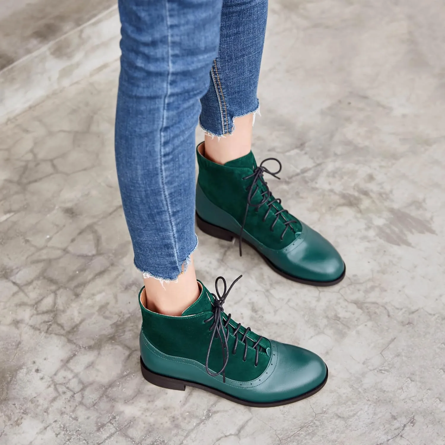 Women's Leather Ankle Boots Low Heel Oxford Flat Short Boots Perforated Lace Up Side Zipper Booties
